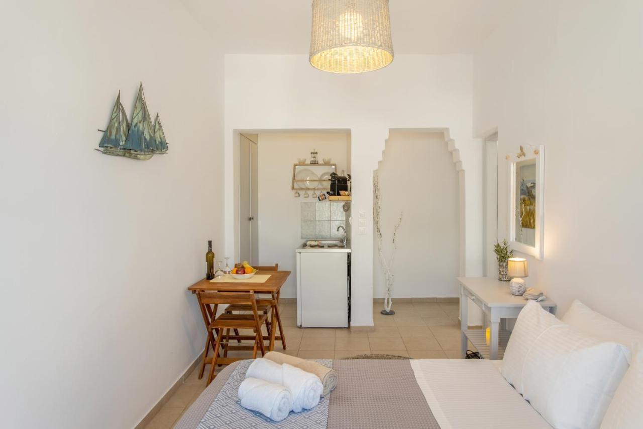 Yialos Rooms Piso Livadi Exteriér fotografie