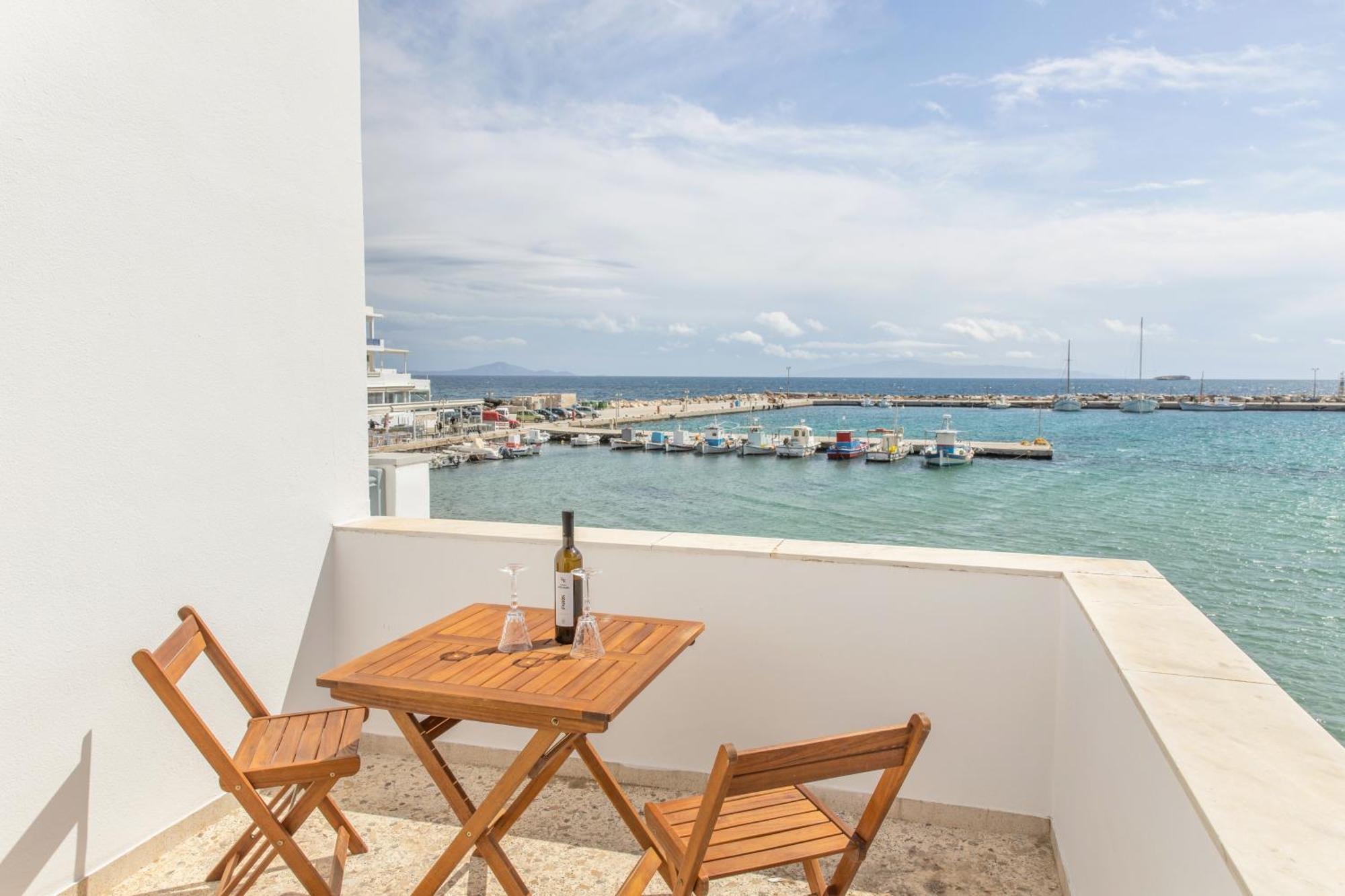 Yialos Rooms Piso Livadi Exteriér fotografie